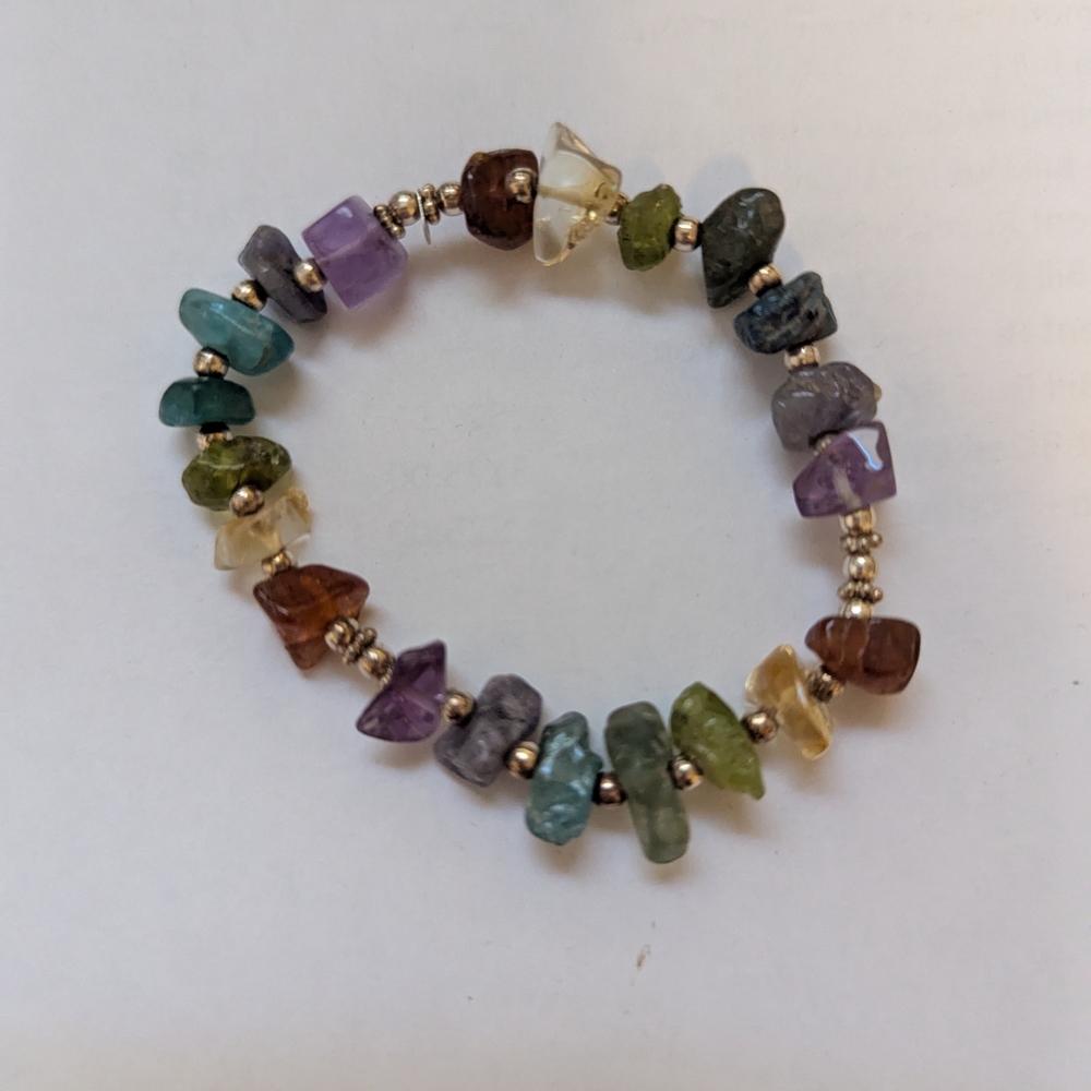 NWOT-Chakra Healing Raw Multicolor Gemstone Beaded Bracelet